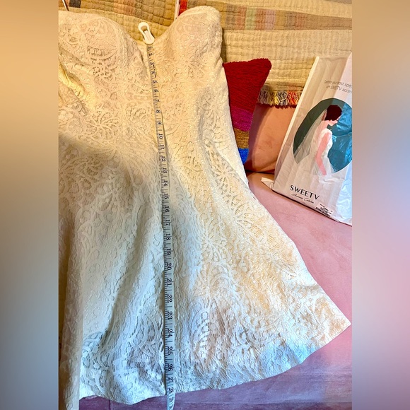 Lace Donna Morgan strapless dress - Picture 7 of 9